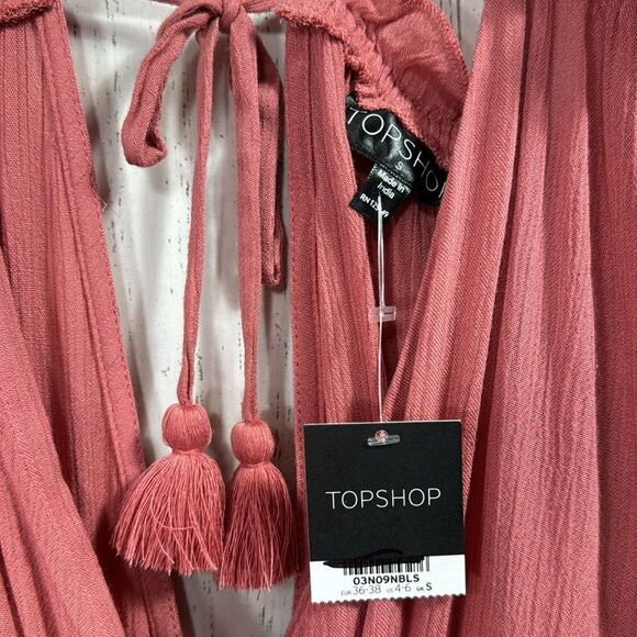 Topshop Cold Shoulder Ruffle V Neck Crinkle Light Pink Beachy Casual Romper - Picture 7 of 16